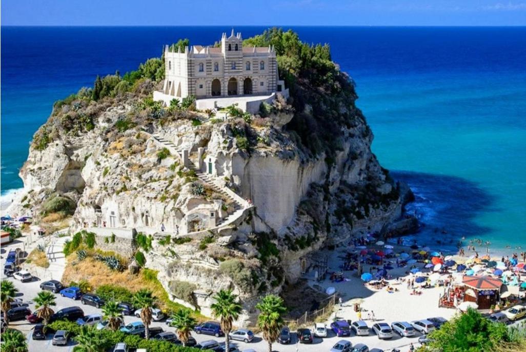 Casa Di Giorgio-Fronte Spiaggia Pizzo  Exterior foto